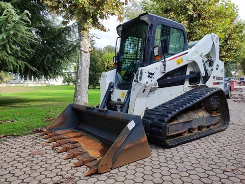 BOBCAT T650 - TRACKED SKID LOADER