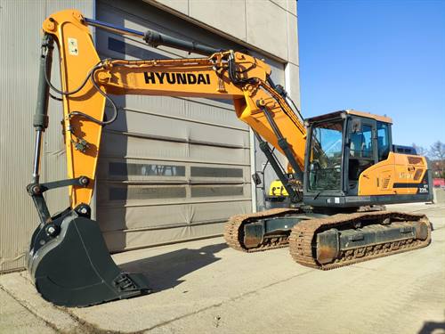 HYUNDAI HX220N- TRACKED EXCAVATOR